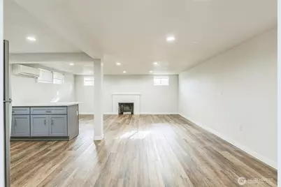 201 S 60th Street, Tacoma, WA 98408 - Photo 2