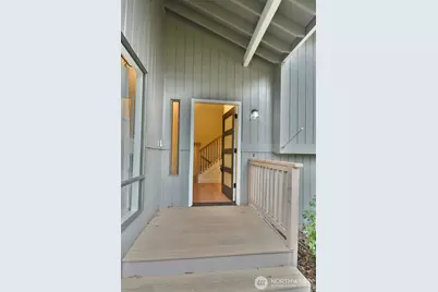 5033 99th Street SW, Mukilteo, WA 98275 - Photo 2