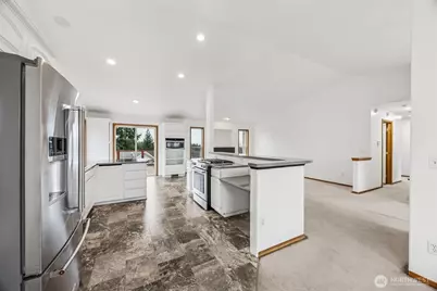 16322 37th Street Ct E, Lake Tapps, WA 98391 - Photo 8