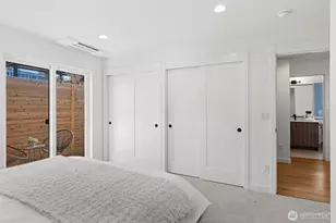 2212 Broadway E, Seattle, WA 98102 - Photo 20