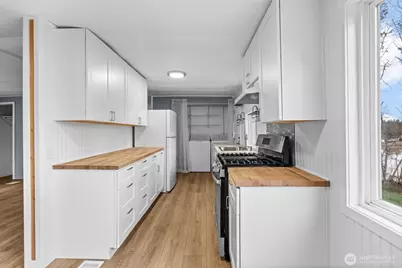 18818 Slough Lane SE, Yelm, WA 98597 - Photo 12