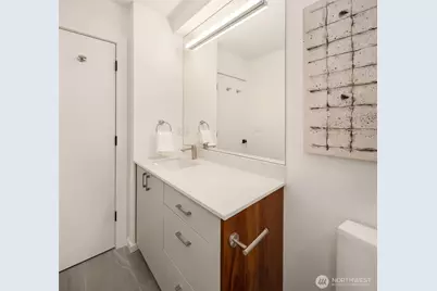 629 13th Avenue E, Seattle, WA 98102 - Photo 12