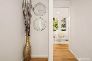 629 13th Ave E, Seattle, WA 98102 - Photo 24