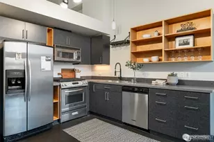 4422 Bagley Ave N, Seattle, WA 98103 - Photo 18