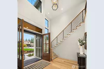 12905 SE 4th Place, Bellevue, WA 98005 - Photo 4