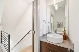 10503 Evanston Ave N, Seattle, WA 98133 - Photo 8