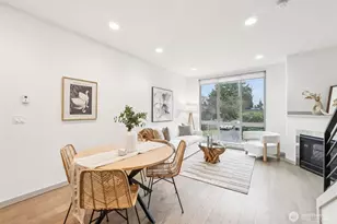 10503 Evanston Ave N, Seattle, WA 98133 - Photo 12