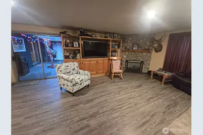 22407 87th Avenue W, Edmonds, WA 98026 - Photo 16