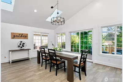 4902 241st Street SW, Mountlake Terrace, WA 98043 - Photo 10