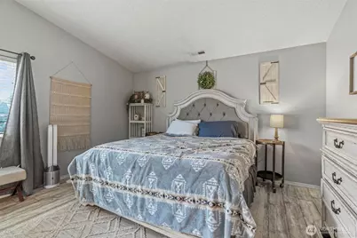 803 SE 11th Way, Battle Ground, WA 98604 - Photo 12