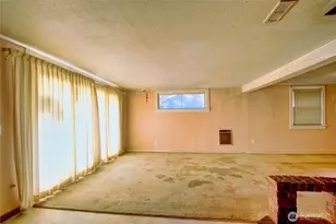 1040 W Shady Ln, Oak Harbor, WA 98277 - Photo 4