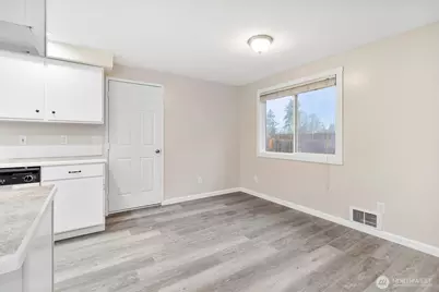 4318 Hunter Ln, Oak Harbor, WA 98277 - Photo 12