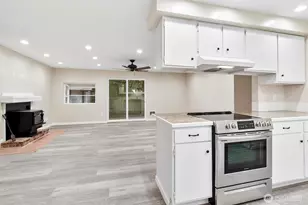 4318 Hunter Ln, Oak Harbor, WA 98277 - Photo 14