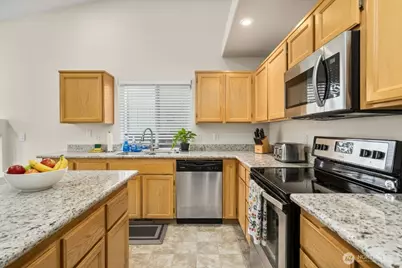 18714 17th Avenue E, Spanaway, WA 98387 - Photo 10