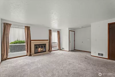 12600 4th Avenue W #7H, Everett, WA 98204 - Photo 2