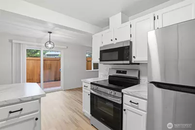 16216 and 16218 72nd Avenue Ct E, Puyallup, WA 98375 - Photo 14