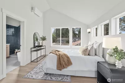 14306 Roslyn Place N, Seattle, WA 98133 - Photo 10