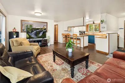 609 NW Broadway Street, Coupeville, WA 98239 - Photo 6