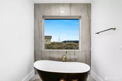 1515 W Lakeside Dr, Moses Lake, WA 98837 - Photo 20