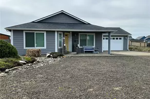461 S Portal Loop SW, Ocean Shores, WA 98569 - Photo 2