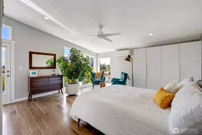 10045 9th Avenue SW, Seattle, WA 98146 - Photo 16