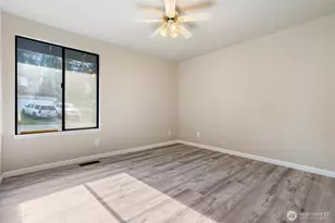 9574 Radcliff Ave NE, Bremerton, WA 98311 - Photo 18