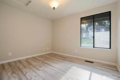 9574 Radcliff Avenue NE, Bremerton, WA 98311 - Photo 20