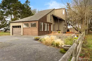 70 Twin View Dr, Sequim, WA 98382 - Photo 2