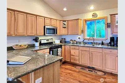 1028 Circle Drive, Camano Island, WA 98282 - Photo 16