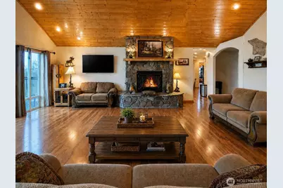 1028 Circle Drive, Camano Island, WA 98282 - Photo 10