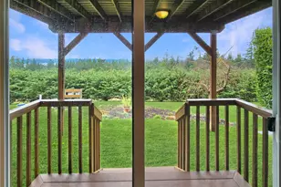 1028 Circle Dr, Camano Island, WA 98282 - Photo 30