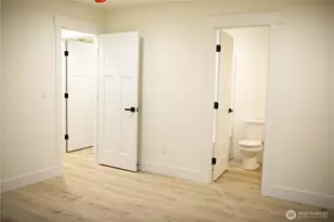 7895 Chisholm Trail, Maple Falls, WA 98266 - Photo 14