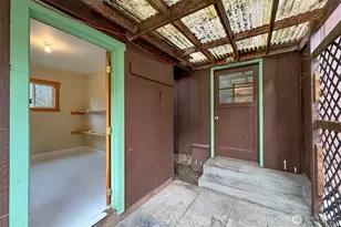 2026 W 10th St, Port Angeles, WA 98363 - Photo 18