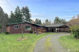 2026 W 10th St, Port Angeles, WA 98363 - Photo 1