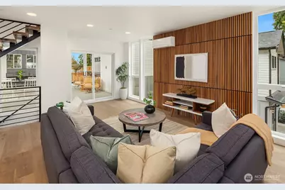 13546 39th Avenue NE, Seattle, WA 98125 - Photo 12