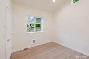 1703 Harrison Ave SE, Port Orchard, WA 98366 - Photo 12