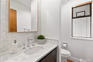 21845 NE 30th Pl, Sammamish, WA 98074 - Photo 20
