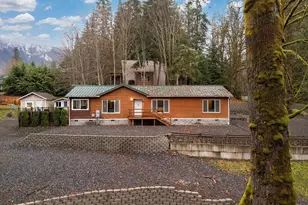 11027 Shuksan Rim Dr, Deming, WA 98244 - Photo 2