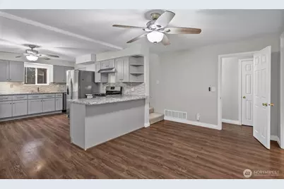 9901 59th Avenue Ct E, Puyallup, WA 98373 - Photo 8