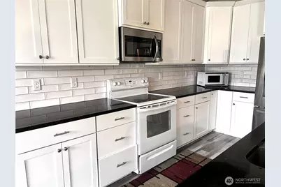 1120 E Mt Adams St., Othello, WA 99344 - Photo 10