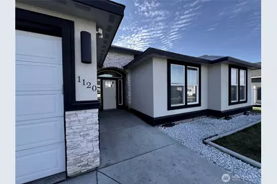 1120 E Mt Adams St., Othello, WA 99344 - Photo 2