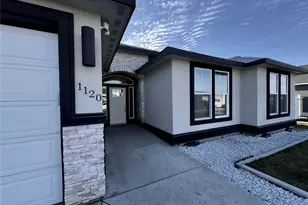 1120 E Mt. Adams St, Othello, WA 99344 - Photo 2