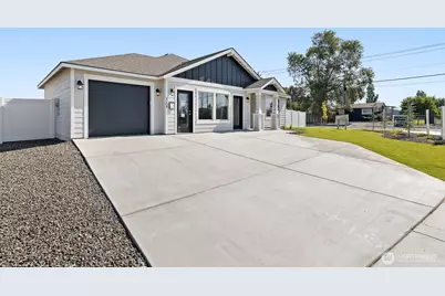 4208 W Sandy Ct, Moses Lake, WA 98837 - Photo 2