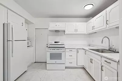 18501 52nd Avenue W #76, Lynnwood, WA 98037 - Photo 4