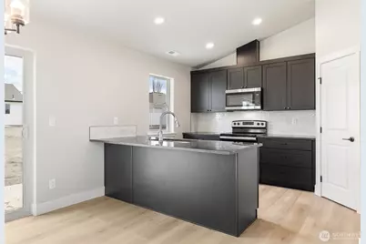 215 Lessor Loop, Moses Lake, WA 98837 - Photo 10