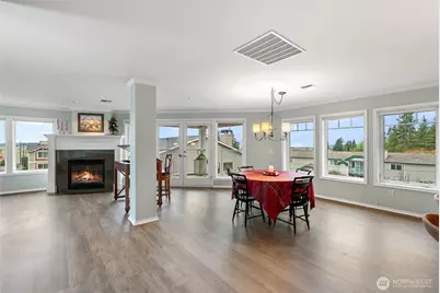 658 Glen Street #302, Edmonds, WA 98020 - Photo 8