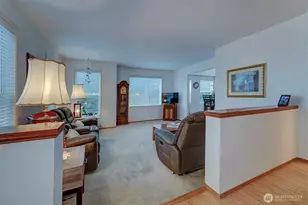 6494 Windward Pl NW, Bremerton, WA 98312 - Photo 4