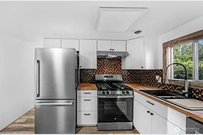 14322 Admiralty Way #8, Lynnwood, WA 98087 - Photo 4