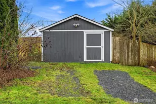 8017 64th St SE, Snohomish, WA 98290 - Photo 32