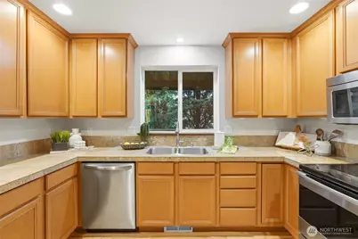 8017 64th Street SE, Snohomish, WA 98290 - Photo 8